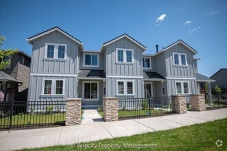 Building Photo - 3032 NE Terreo Pl