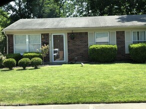 Building Photo - 4015 Tally Ho Ct