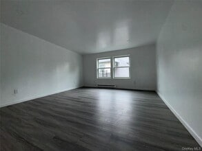 Building Photo - 300 Highland Ave