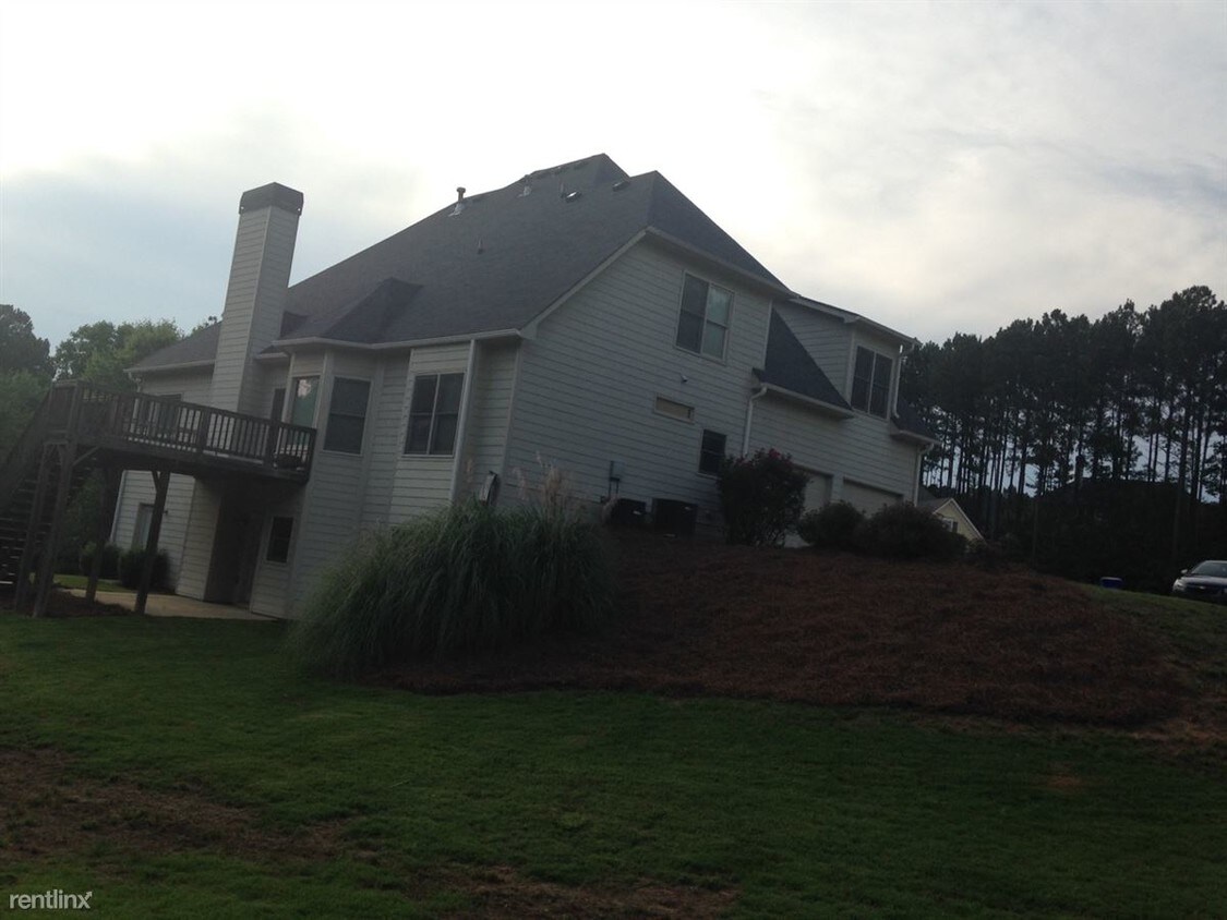 Building Photo - 101 Jasmine Way