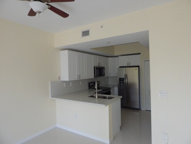 Building Photo - 8826 W Flagler St