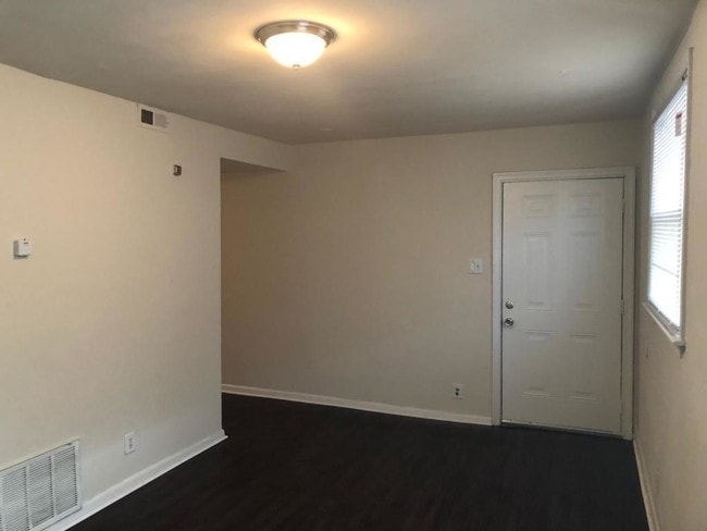 Photo - 742 Lexington St House