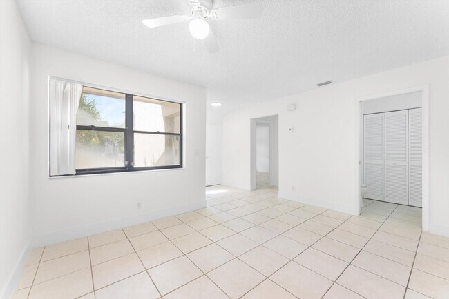 Building Photo - 9339 Ketay Cir