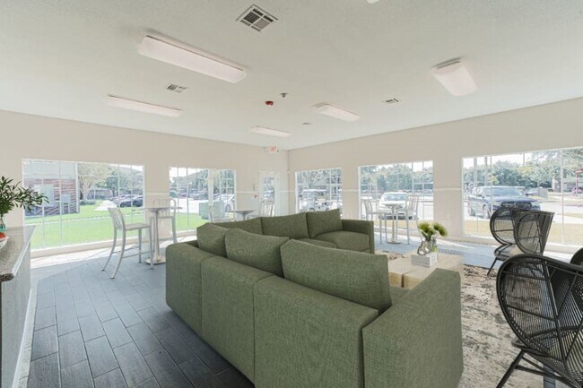 Foto del edificio - 11111 W Montgomery Rd