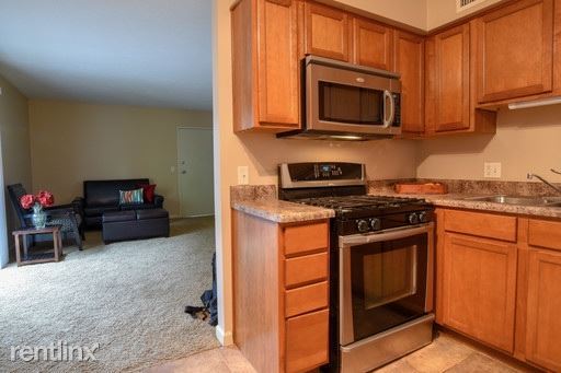 Foto del edificio - 2 br, 1 bath Apartment - 3325 California St