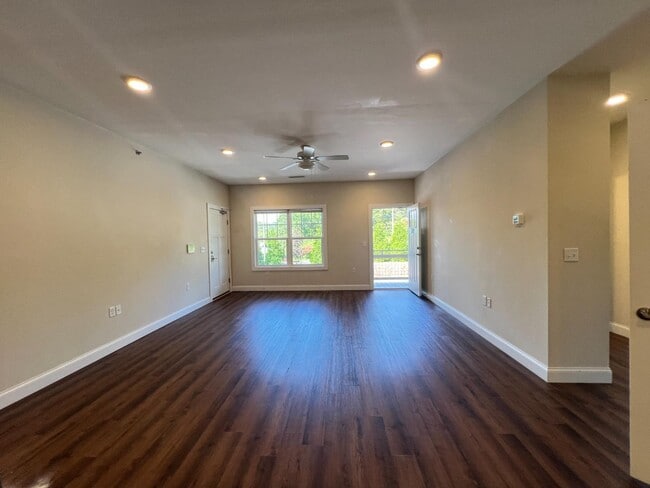 Photo - 466 S Broad St Apartment