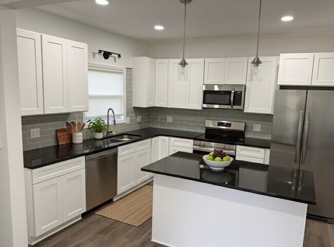 Foto del edificio - 2827 E 5th Ave