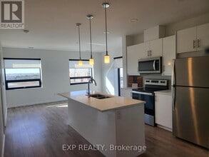 Building Photo - 144 Watson Rd N