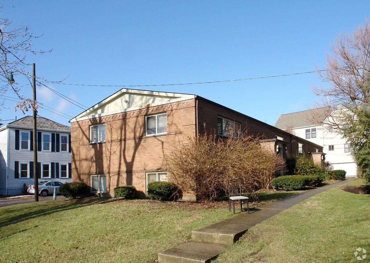 Primary Photo - 324-326 Forest St