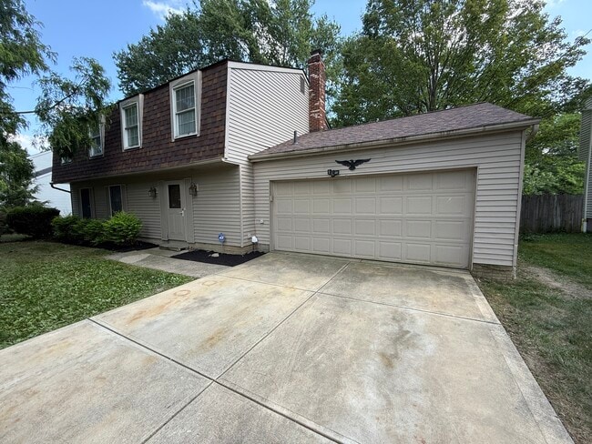 Building Photo - 17073 Drake Rd