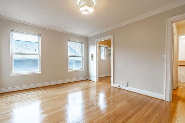 Interior Photo - Lakeside Apartments