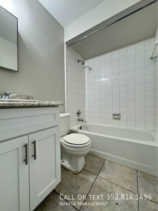Primary Photo - 2212 Florida Dr