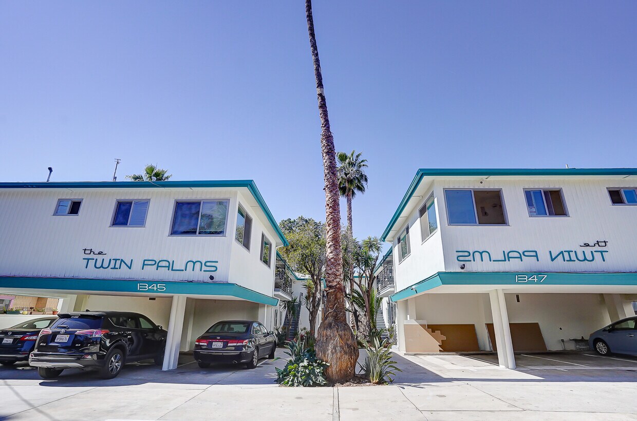 Foto principal - 1345 N Las Palmas Ave