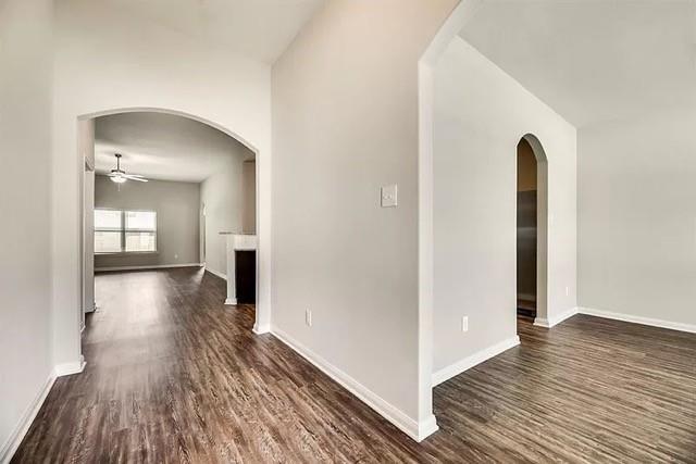 Building Photo - 5408 Songbird Trl