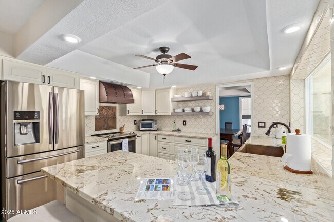 Foto del edificio - 2118 E Pebble Beach Dr