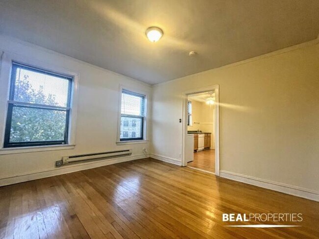 Foto del edificio - 1 bedroom in CHICAGO IL 60657