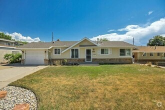 Building Photo - 225 W 750 S