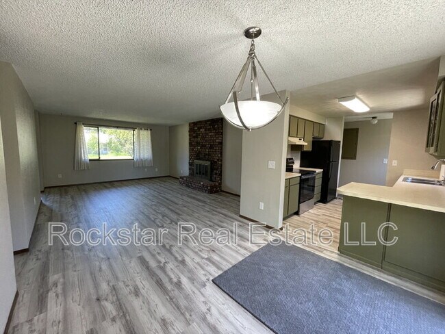 Foto del edificio - 9514 N Howard St