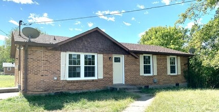 Building Photo - 512 Kellia Dr