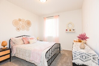2BD, 2BA - 1,203SF - Wintergreen Apartments