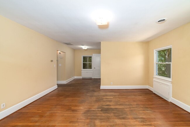 Building Photo - 3117 Sterling Point Dr