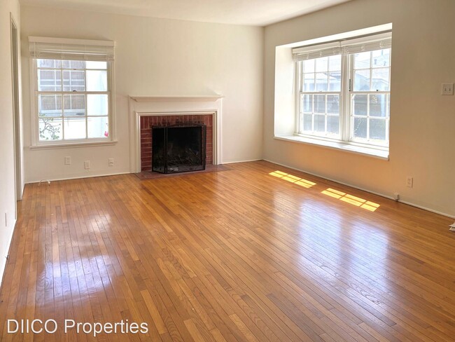 Building Photo - 1 br, 1 bath Apartment - 1536-1542  Vetera...