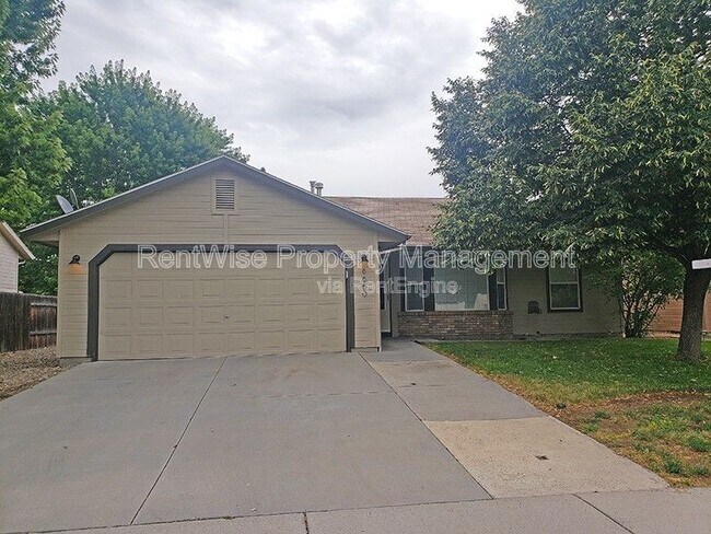 Foto del edificio - 6650 N Prescott Ave