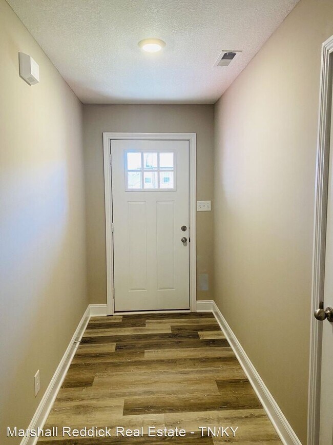 Building Photo - 3 br, 2 bath House - 1033 Whitney Drive