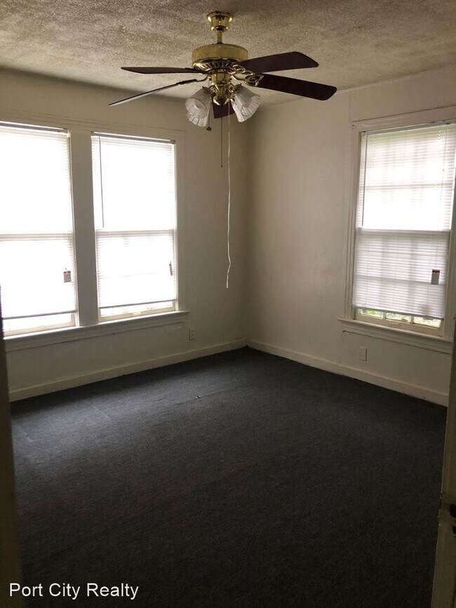 Building Photo - 2 br, 1 bath House - 5018 Werner