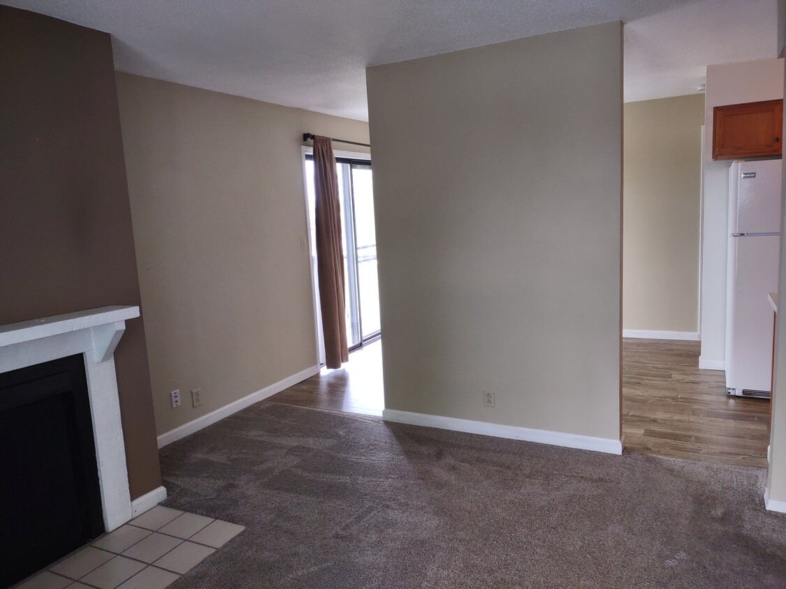 Primary Photo - 432 Southampton Dr