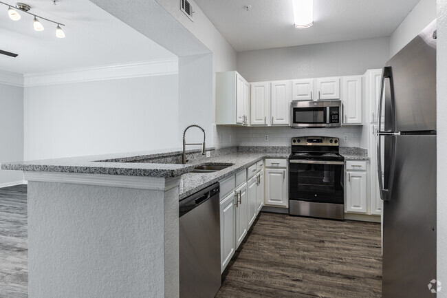 1HAB, 1BA - 855SF - The Flats At Avalon Park