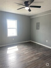 Building Photo - 3440 Sackett Ave