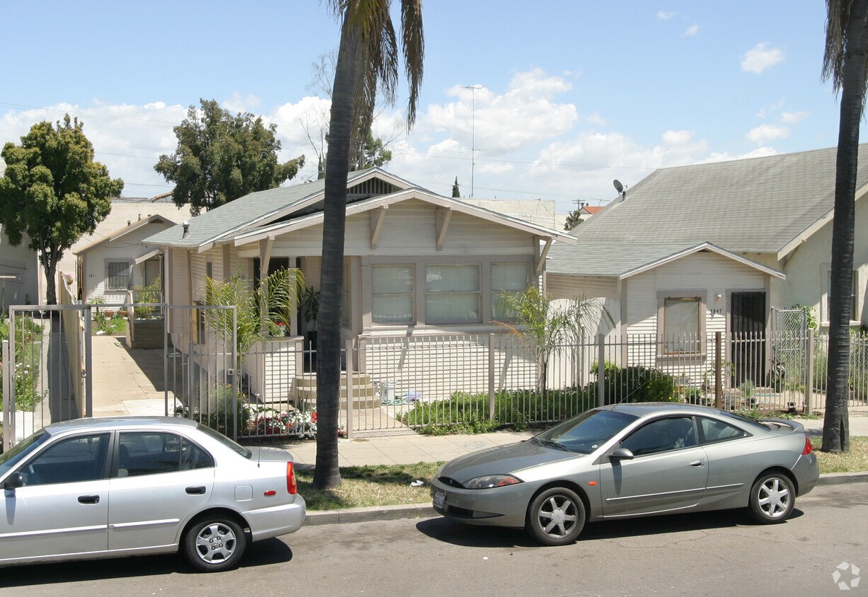 Foto del edificio - 3845-51/3853-57 41st St