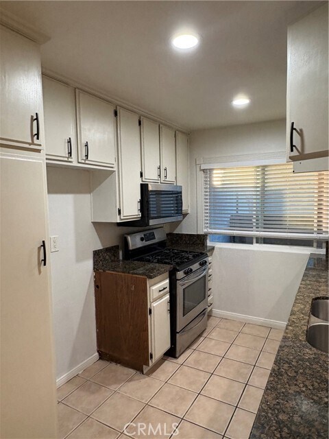 Building Photo - 1250 S Brookhurst St