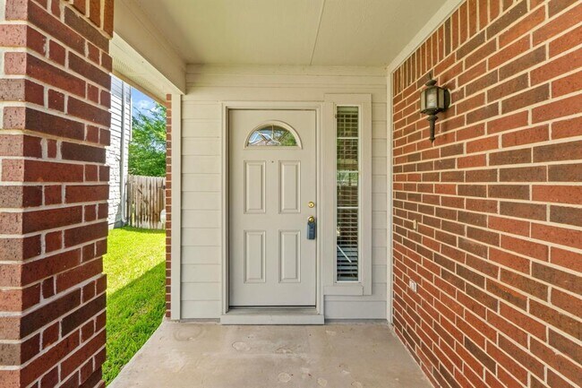 Building Photo - 20612 Farm Pond Ln