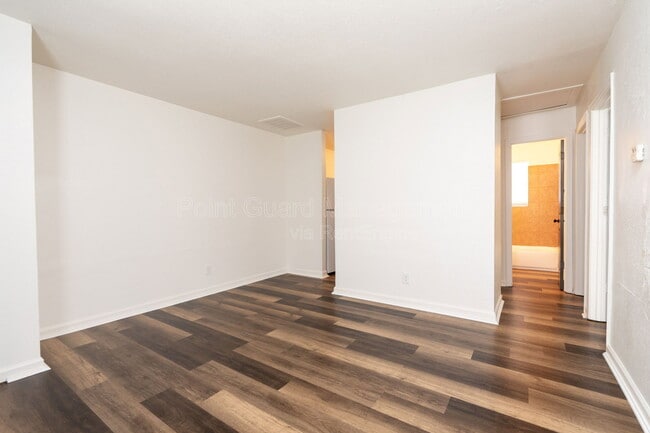 Foto del edificio - 1318 N Piatt Ave