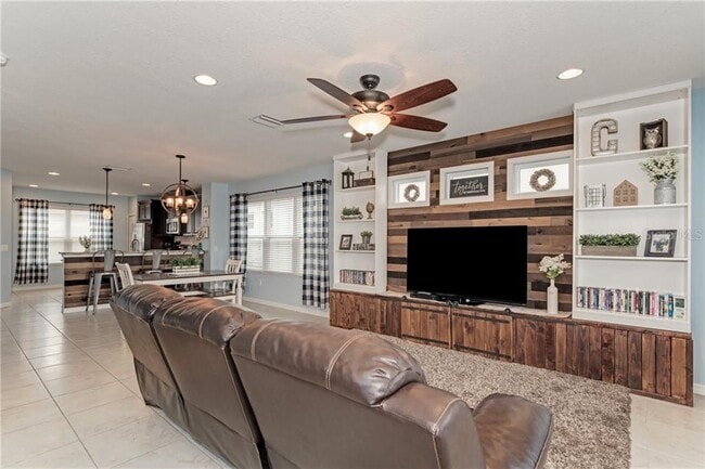 Building Photo - 12467 Sagewood Dr