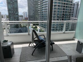 Building Photo - 1080 Brickell Ave