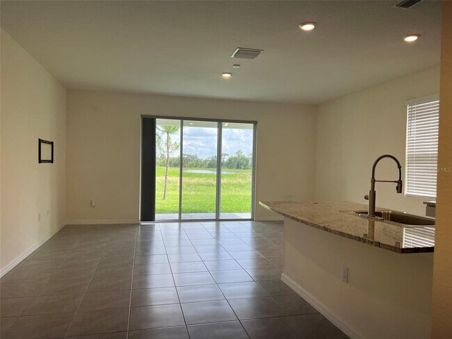Building Photo - 32978 Tulip Petal Ln