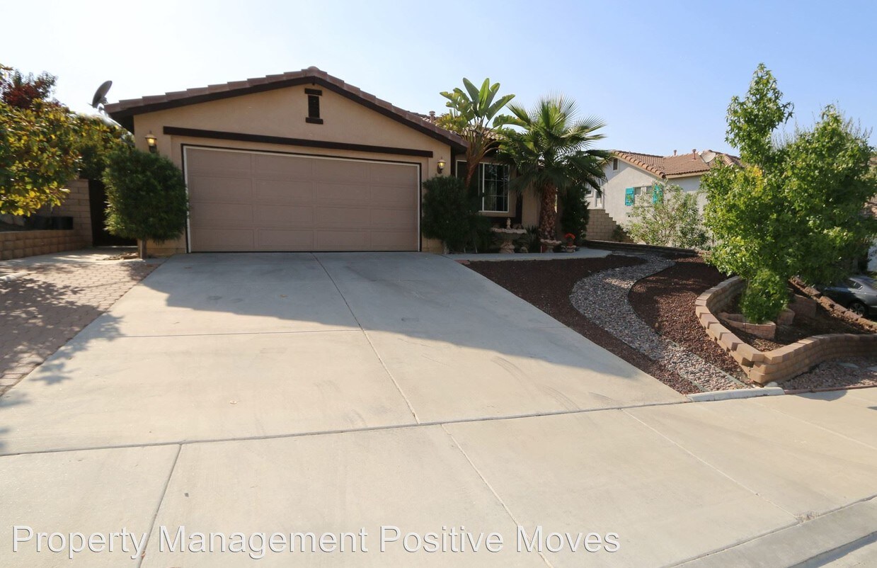 Foto principal - 3 br, 2 bath House - 29415 Falling Leaf Drive