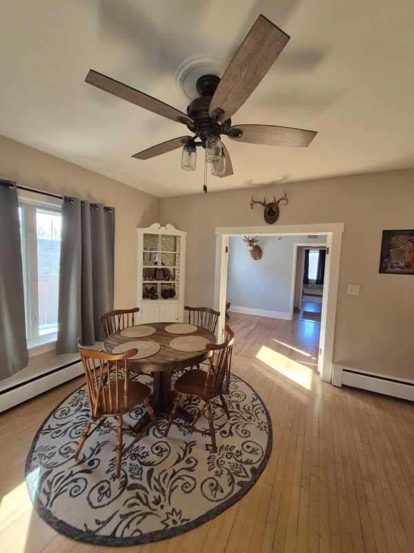 Foto del edificio - 211 S 6th Ave