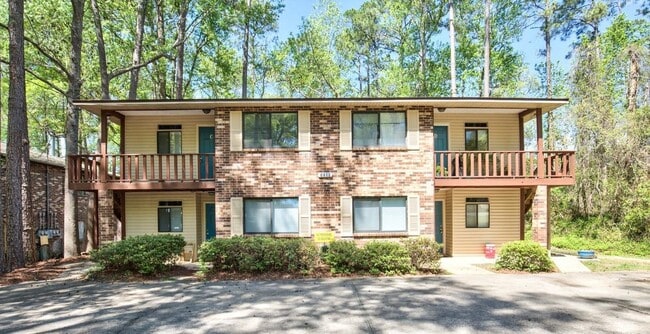 Building Photo - 3208 Ginger Dr
