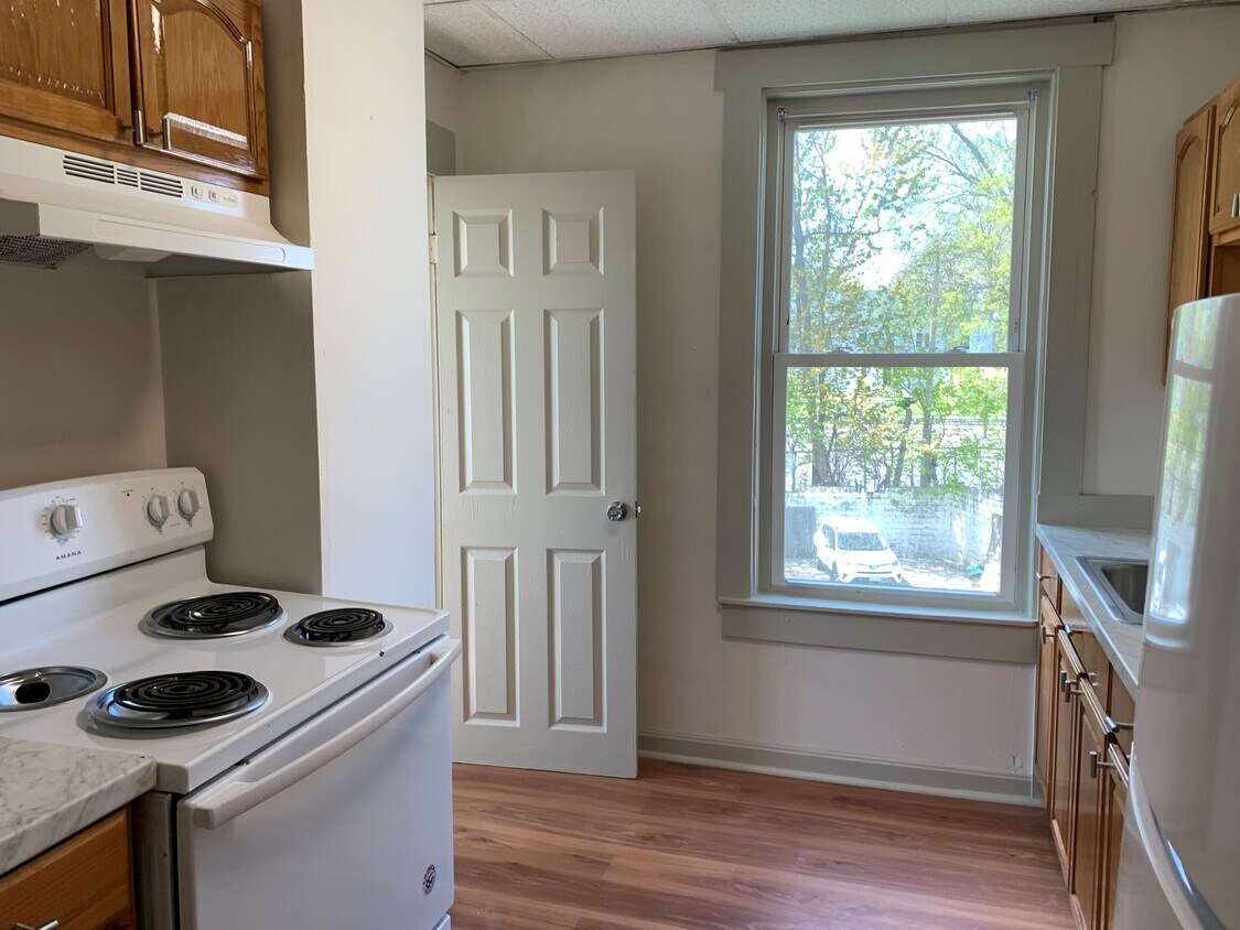 Primary Photo - 7 Mt Pleasant St