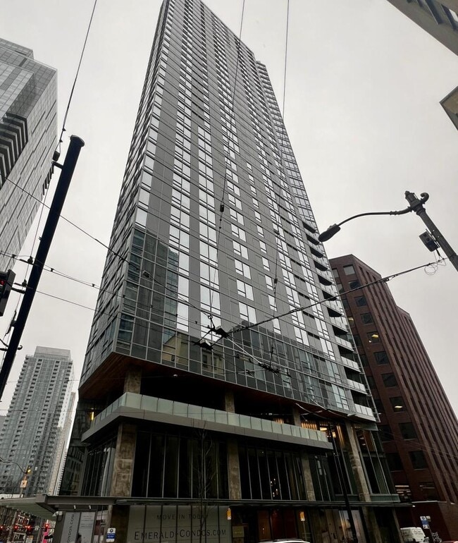 Building Photo - 121 Stewart St