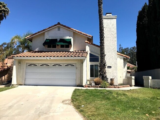 Building Photo - Remodeled 4 Bed, 3 Bath Home in North Esco...