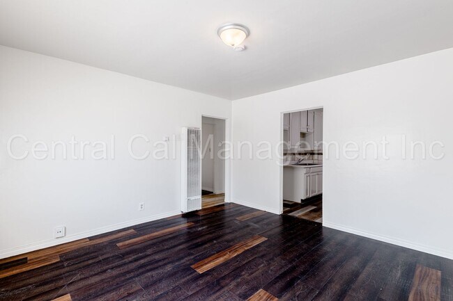 Foto del edificio - 3421-3423 Culver St