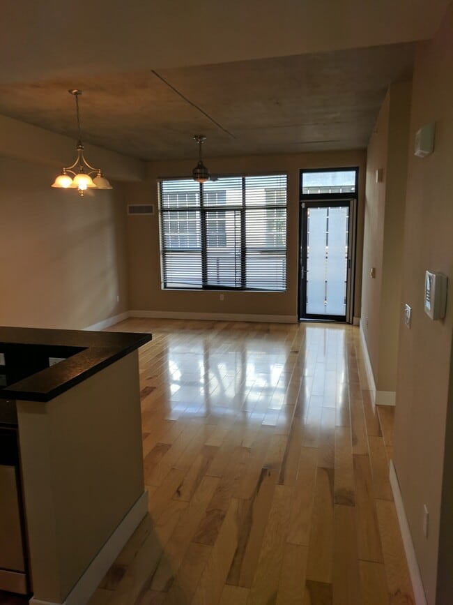 Building Photo - WELCOME HOME IN JACK LONDON SQUARE