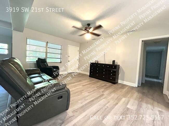 Foto del edificio - 3919 SW 21st St