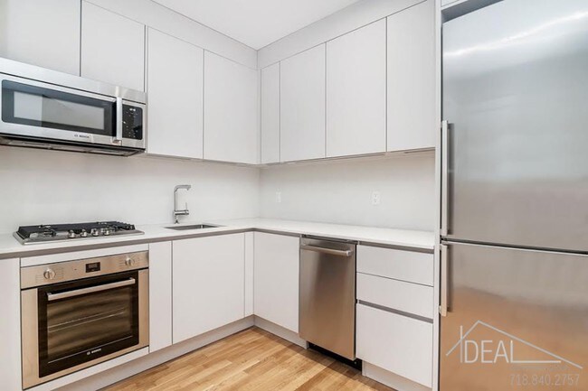 Foto del edificio - 59 Linden Blvd