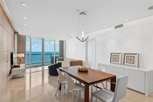Foto del edificio - 17001 Collins Ave